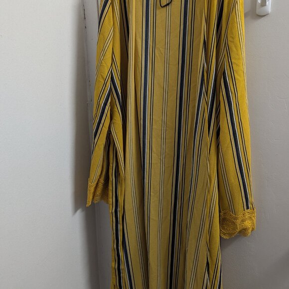 Vintage Dressing Gown - Picture 5 of 5